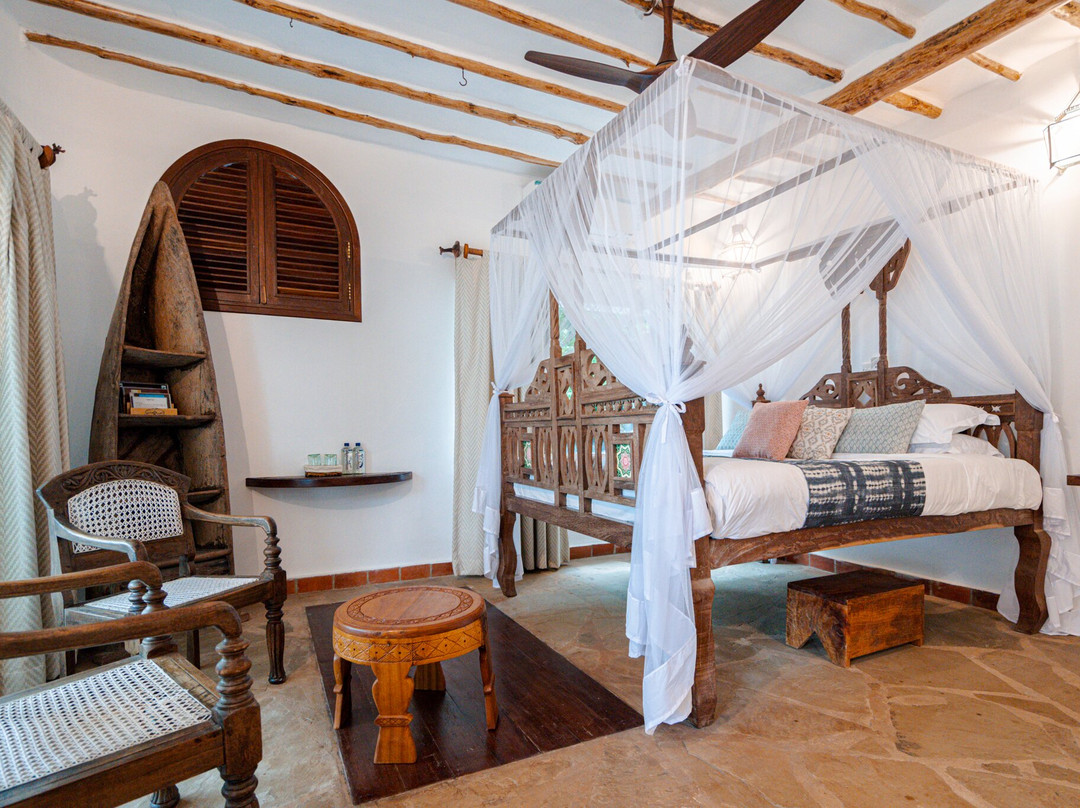 爱水者海滩度假村主图