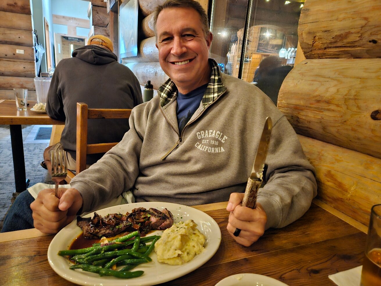 Gray Eagle Lodge-官方