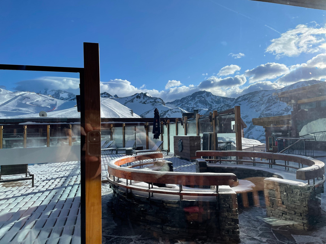 Puerta del Sol Hotel主图