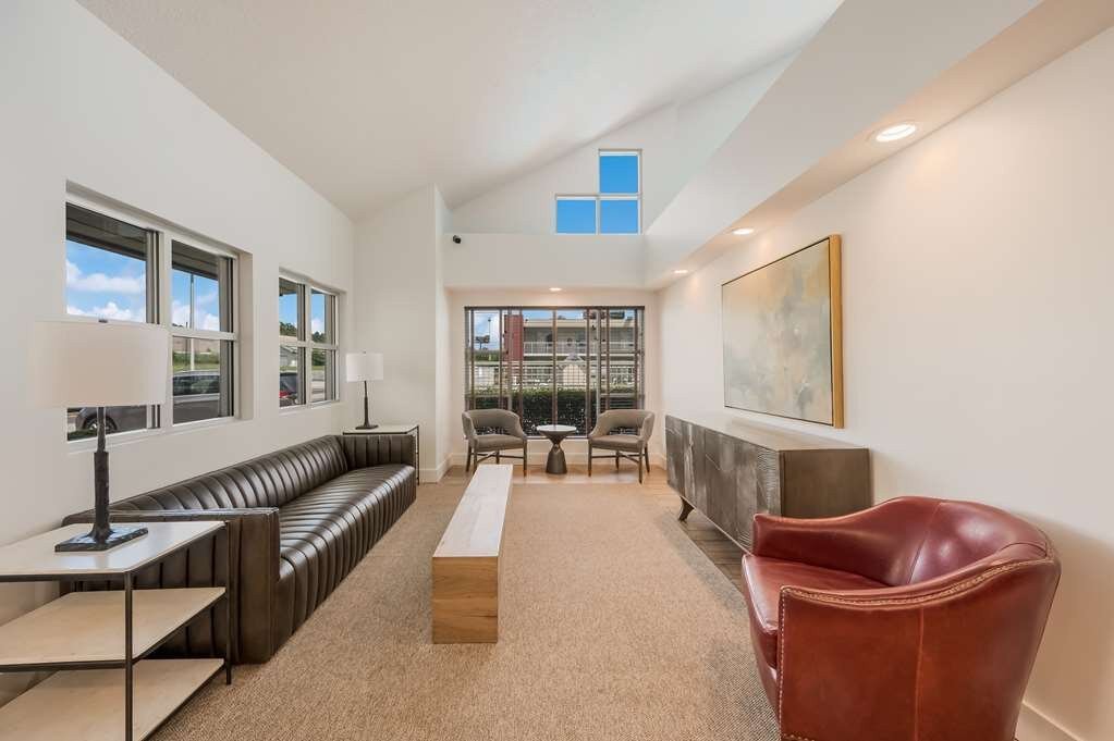 Best Western University Inn主图