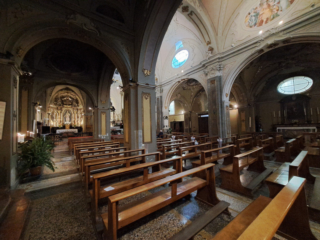 Collegiata di Sant'Ambrogio景点图片