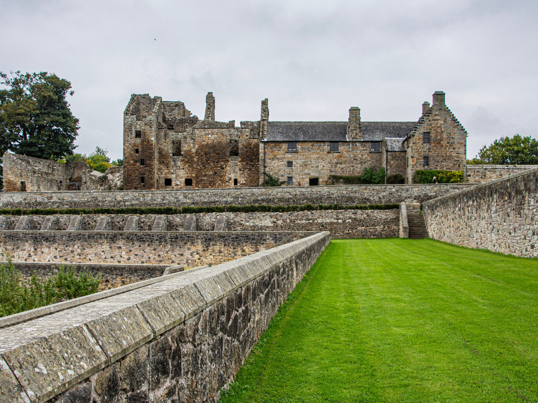 Aberdour Castle and Gardens景点图片