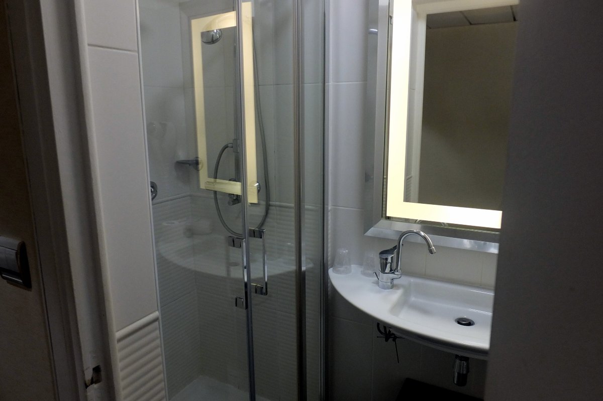 拿破仑酒店-浴室