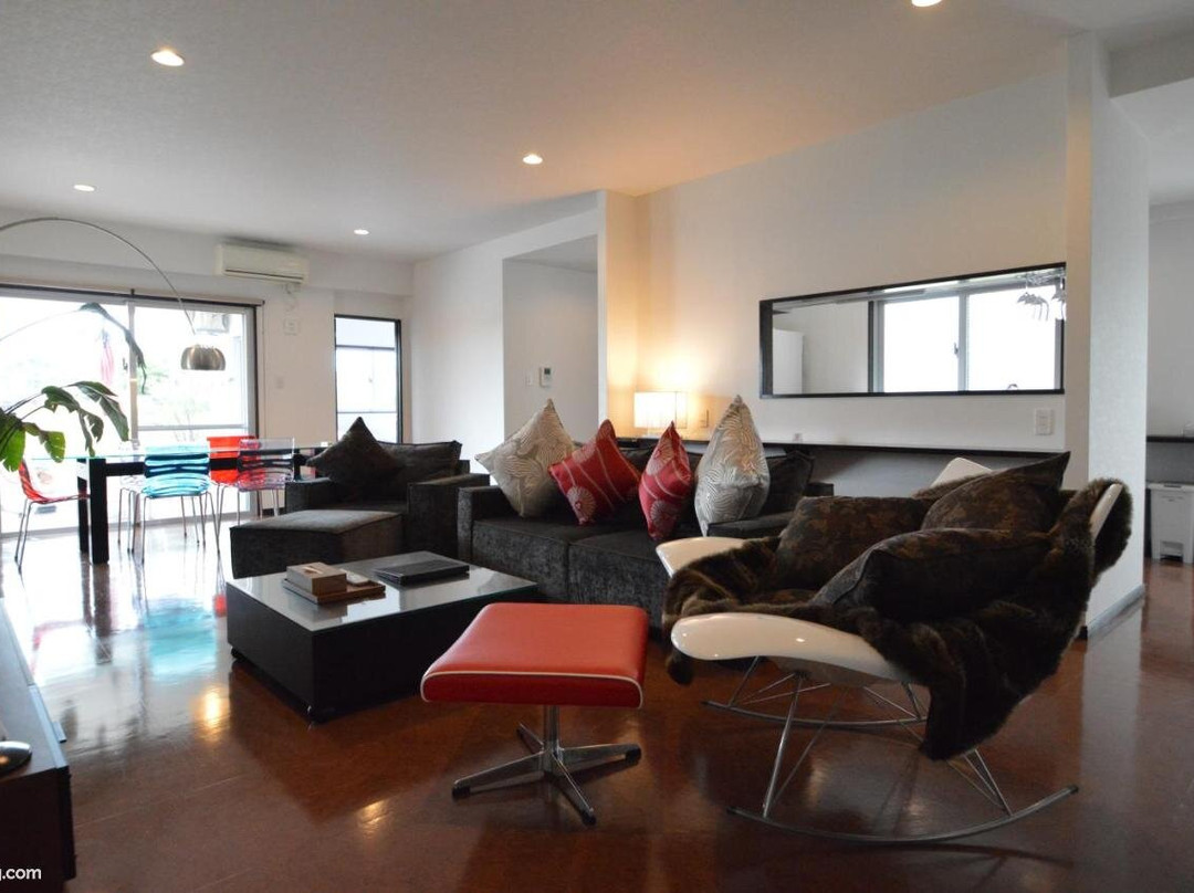 The White Reef主图