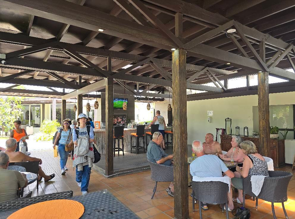 城中话题饭店及海滩俱乐部主图