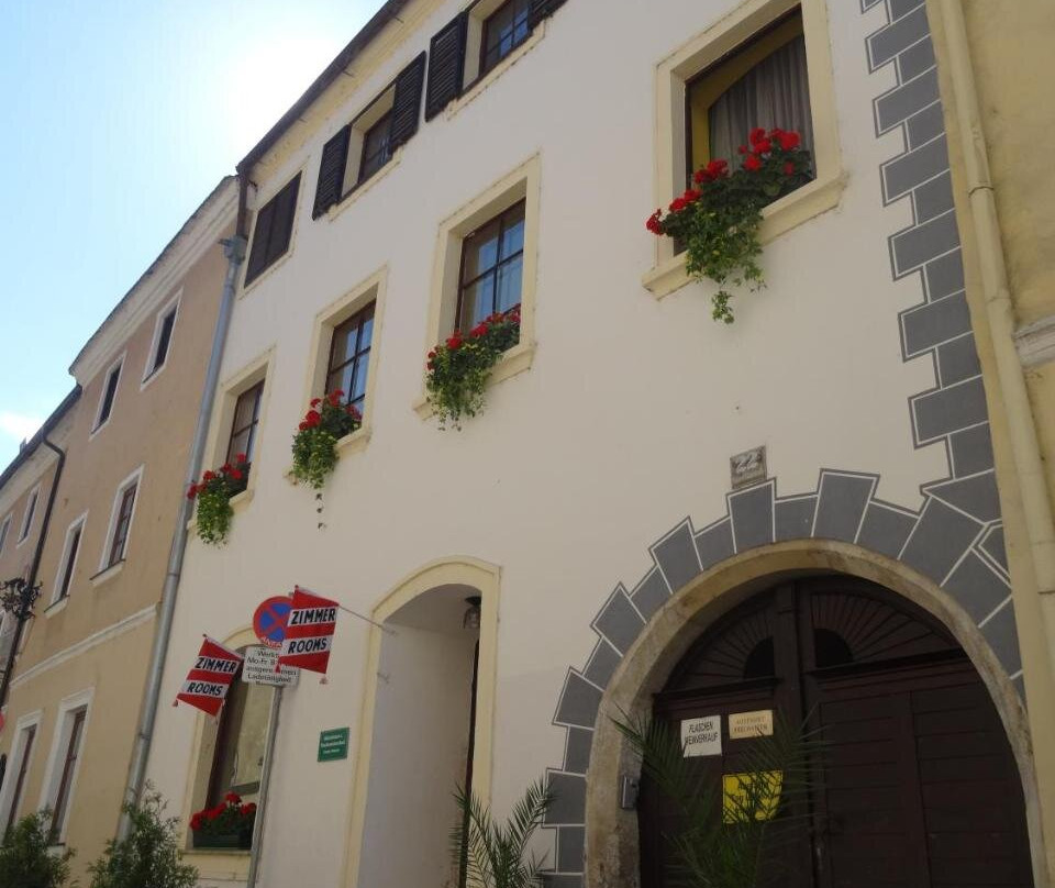 Mautern an der Donau酒店住宿-Gastehaus auf der Kunstmeile