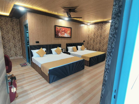 Hotel Pearl Residency