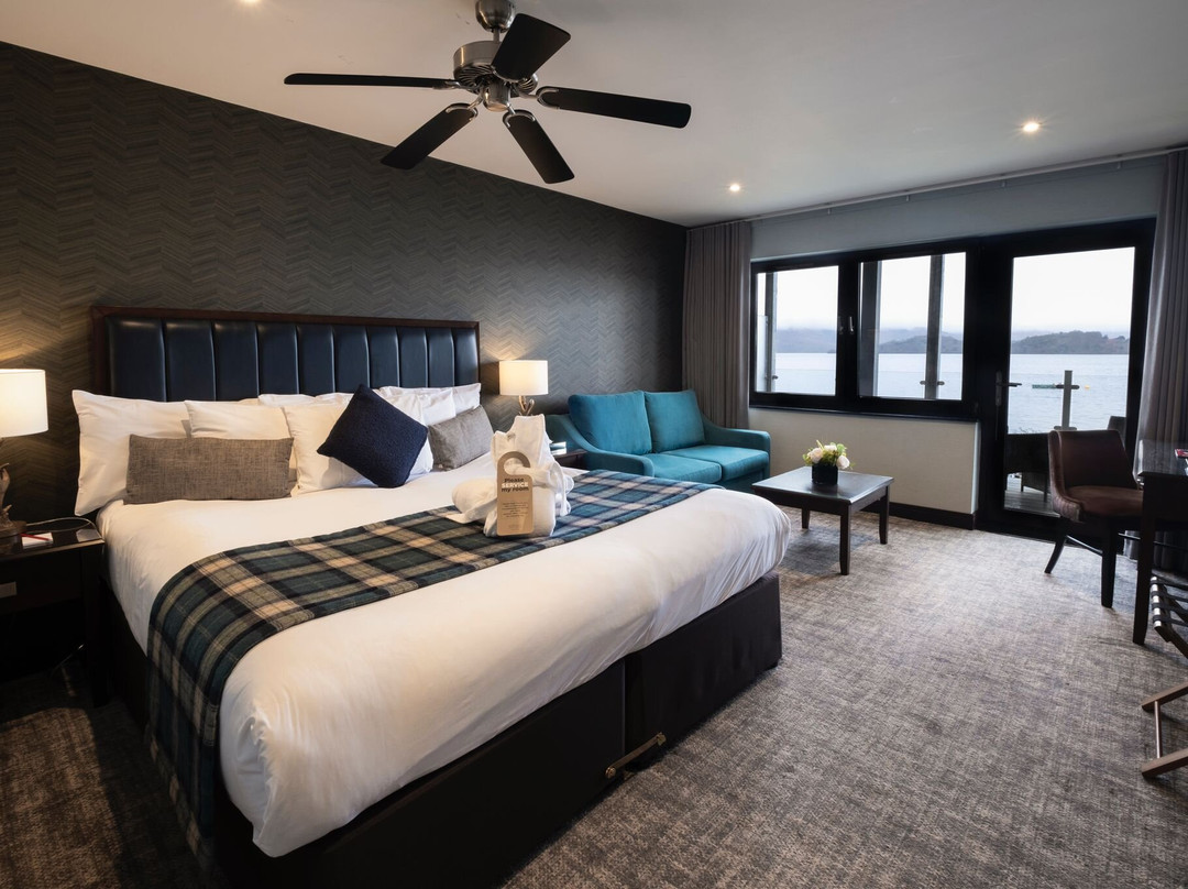 Lodge on Loch Lomond主图