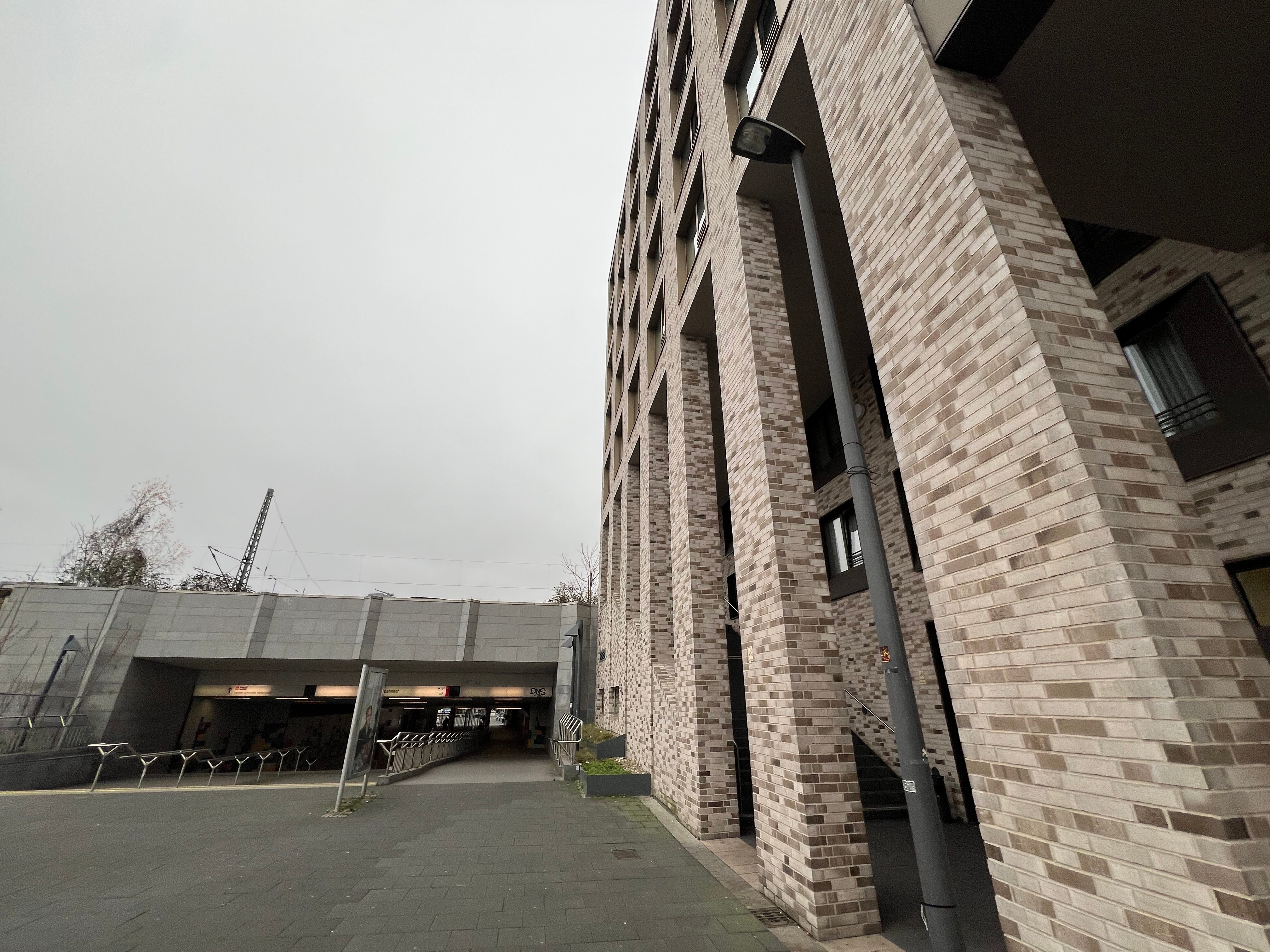 Hampton by Hilton Frankfurt City Centre East-浴室