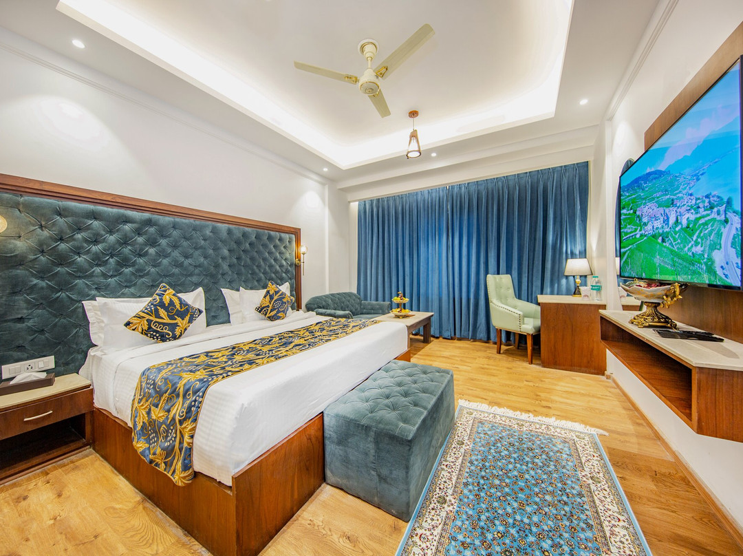 Hotel Solar Residency主图