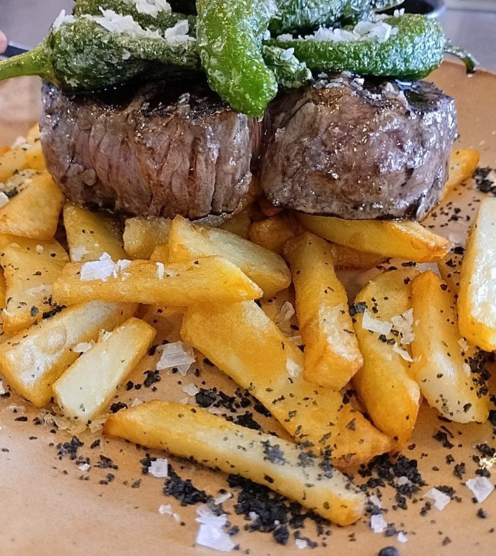 Buque Bistro & Gourmet