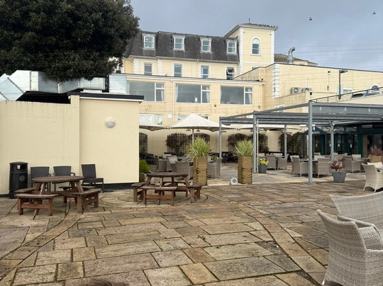 TLH Carlton Hotel主图