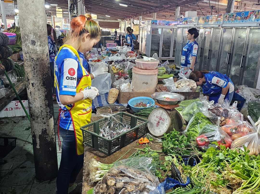 Old Takua Pa Sunday Market景点图片