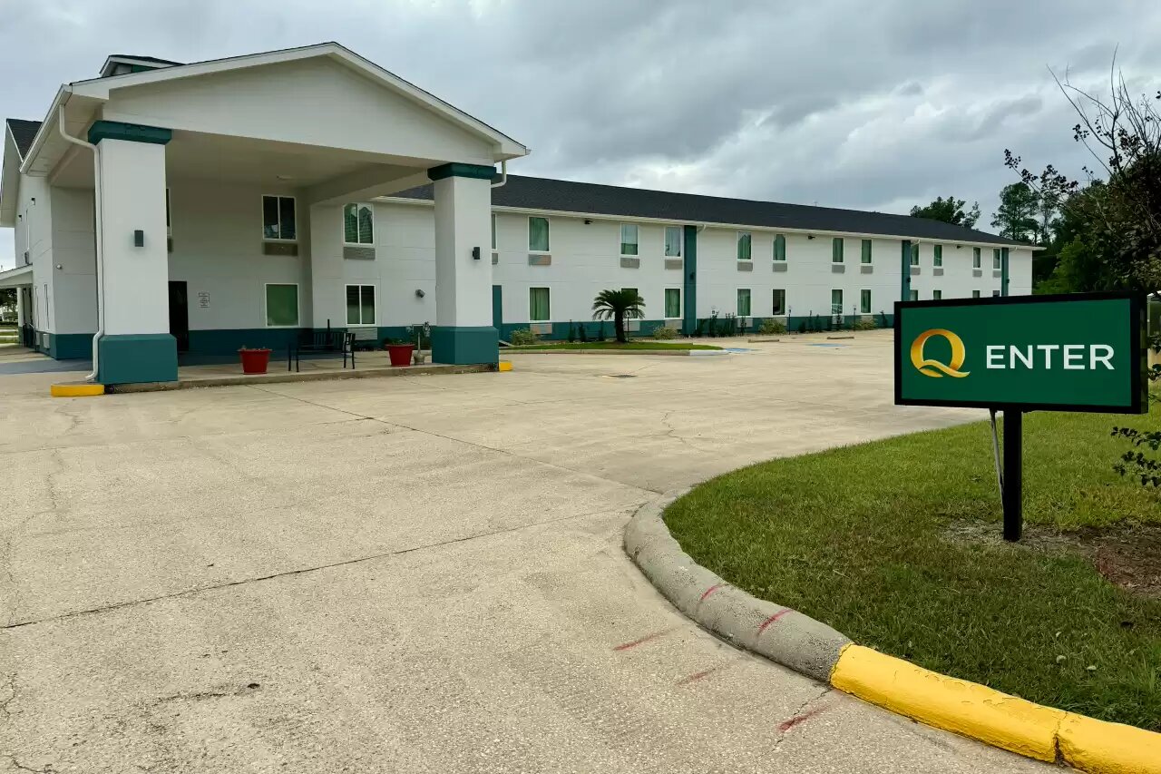 Quality Inn Sulphur-浴室