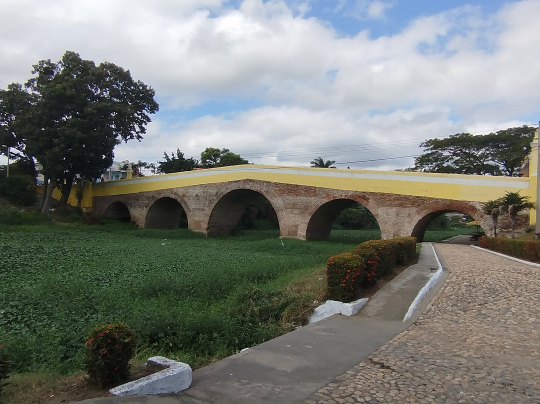 Puente Yayabo景点图片