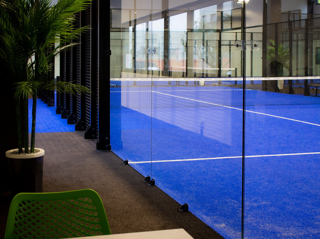 Skypadel Centro Padel-代森扎诺-德尔加达必去景点