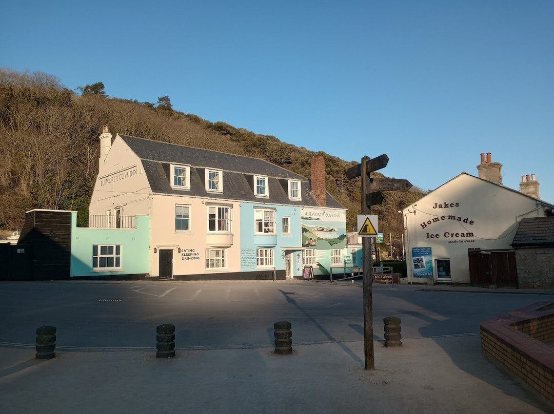 Lulworth Cove Inn主图