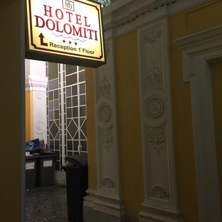 多洛米蒂酒店主图
