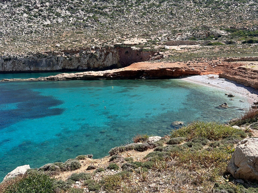 Trachia Beach-Halki必去景点