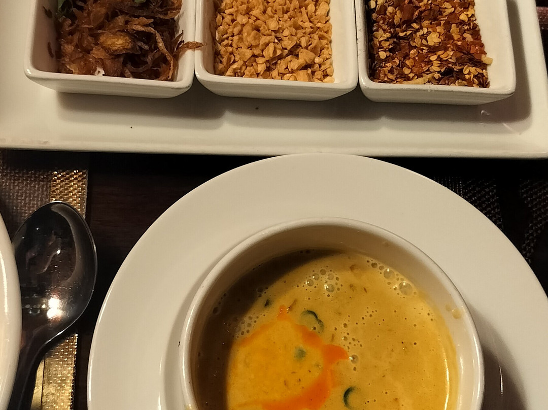 Hotel Hillock Ahmedabad主图