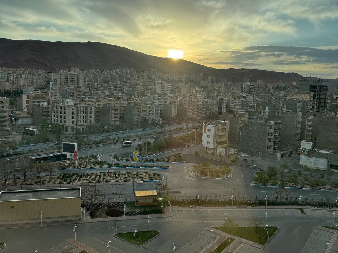 Laleh Park Hotel主图