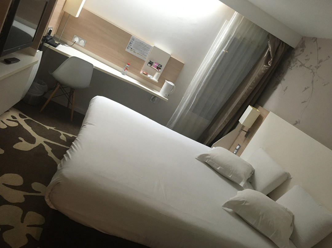 Kyriad Bordeaux Begles主图