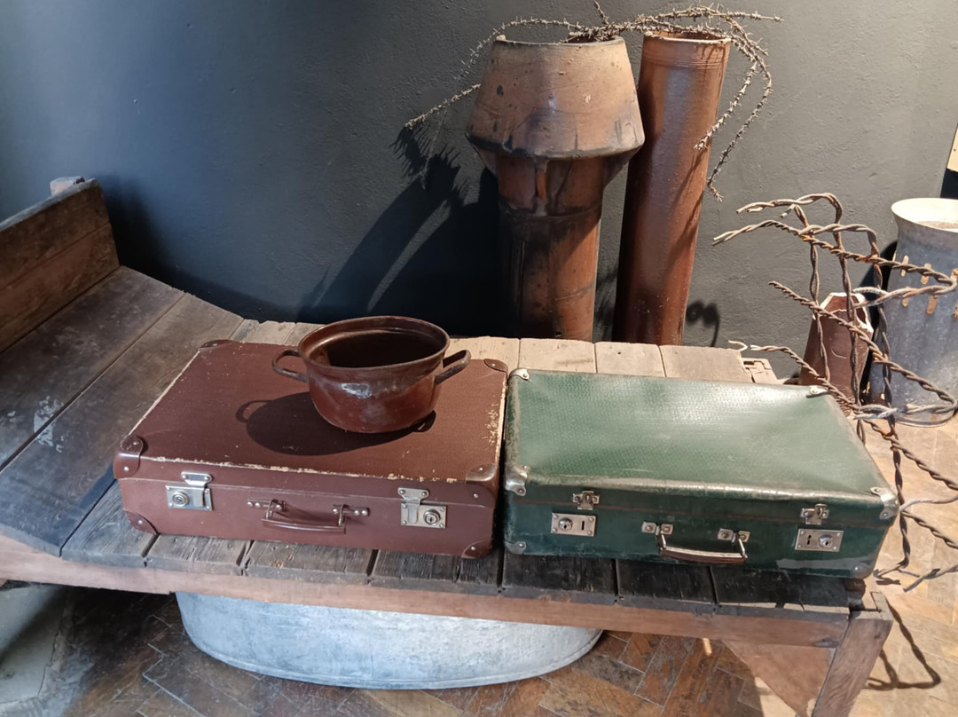 Stalag Luft 3 & Stalag Viiic Pow Camps Museum景点图片