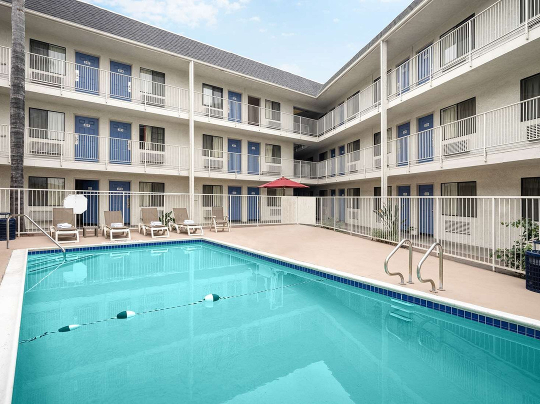 Motel 6 Buena Park Knotts Berry Farm Disneyland