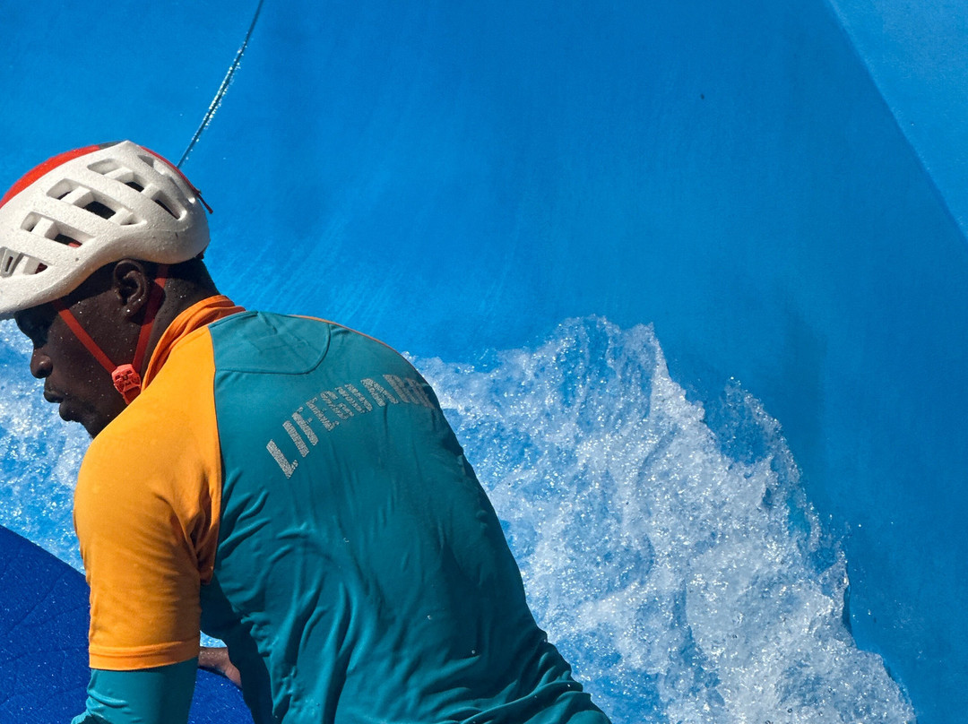 Desert Falls Water & Adventure Park-Abu Samra必去景点