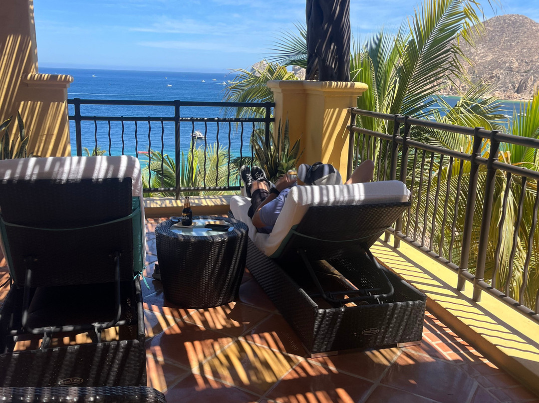 Hacienda Beach Club & Residences主图