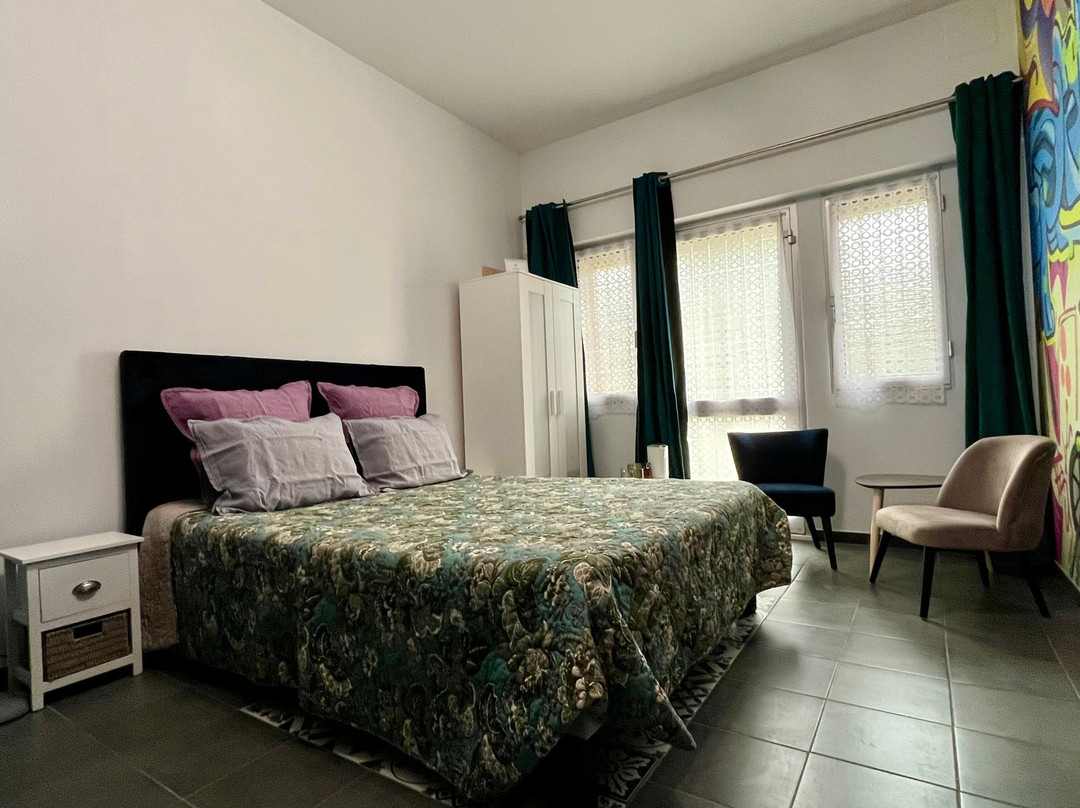 Aux Belles Vacances主图