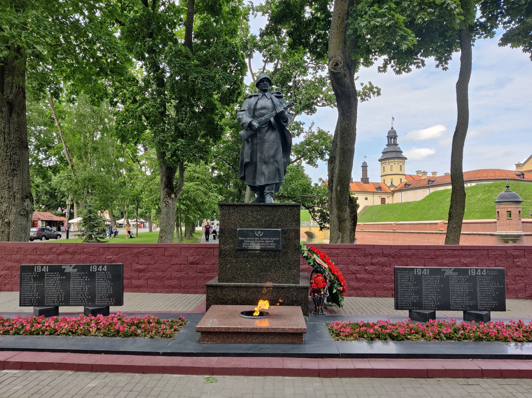 Monument to the Heroes of the Great Patriotic War-涅斯维日必去景点