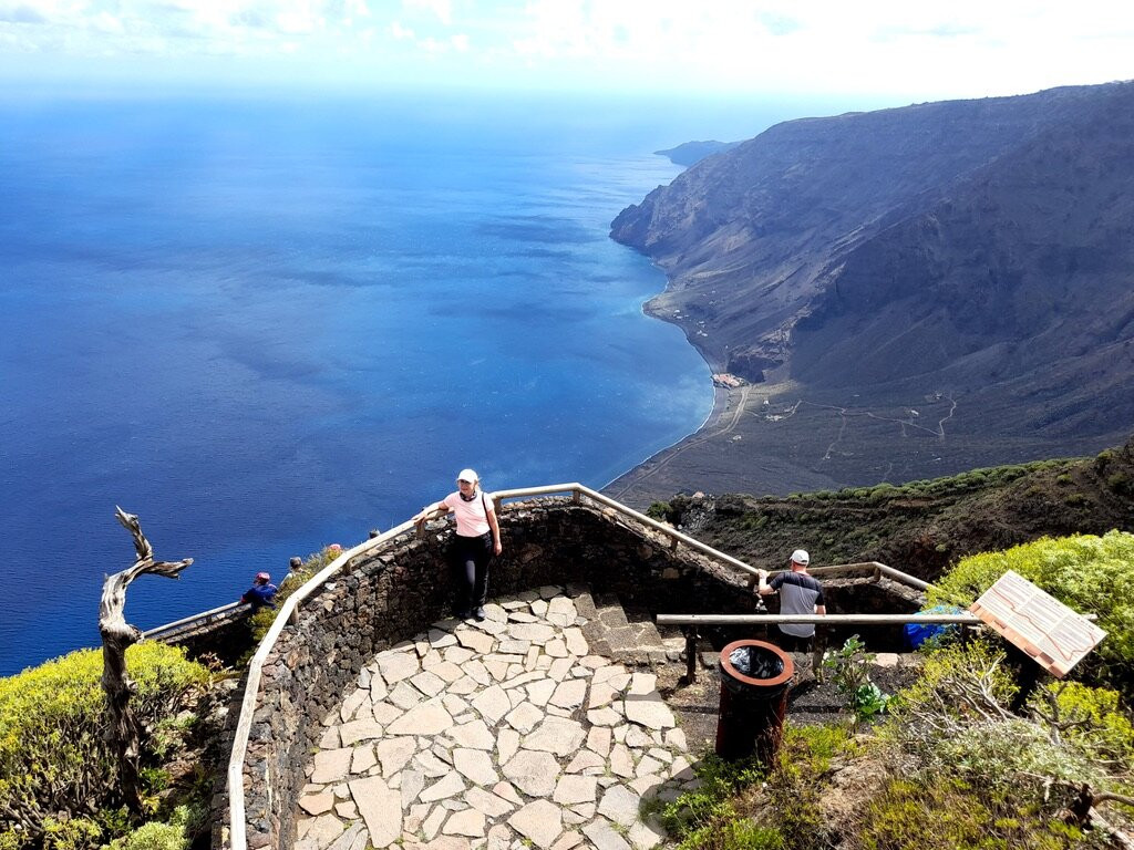 Atlantidea Senderismo El Hierro