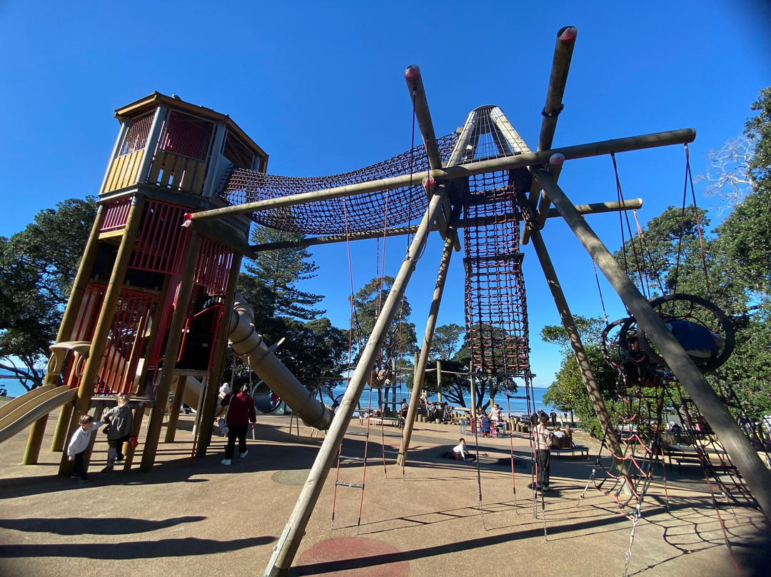 Takapuna Beach Playground-塔卡普纳必去景点