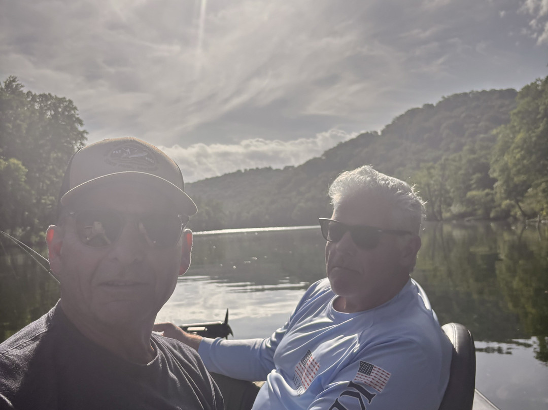 Ryan's White River Guide Service-尤里卡斯普林斯必去景点