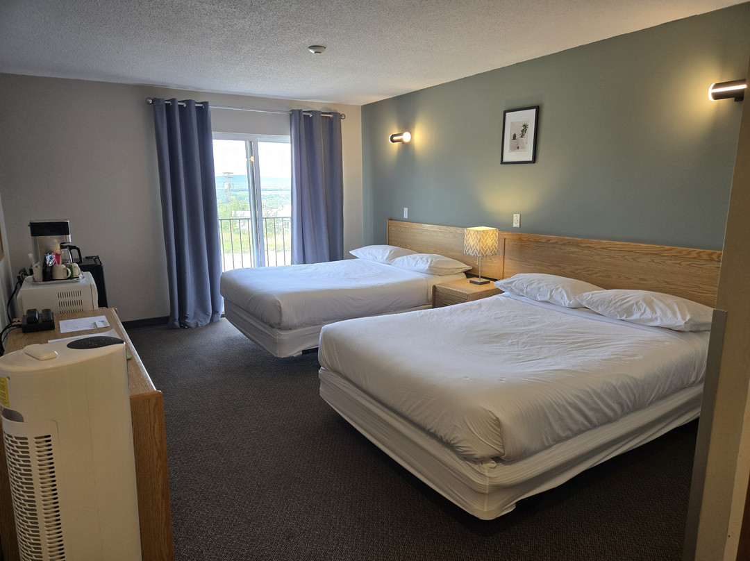 Hillview Motel