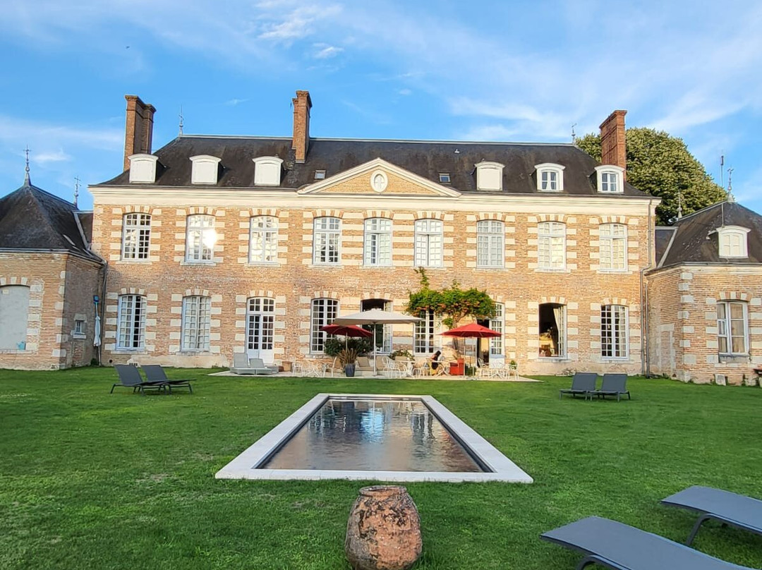 Château de la Giraudière主图