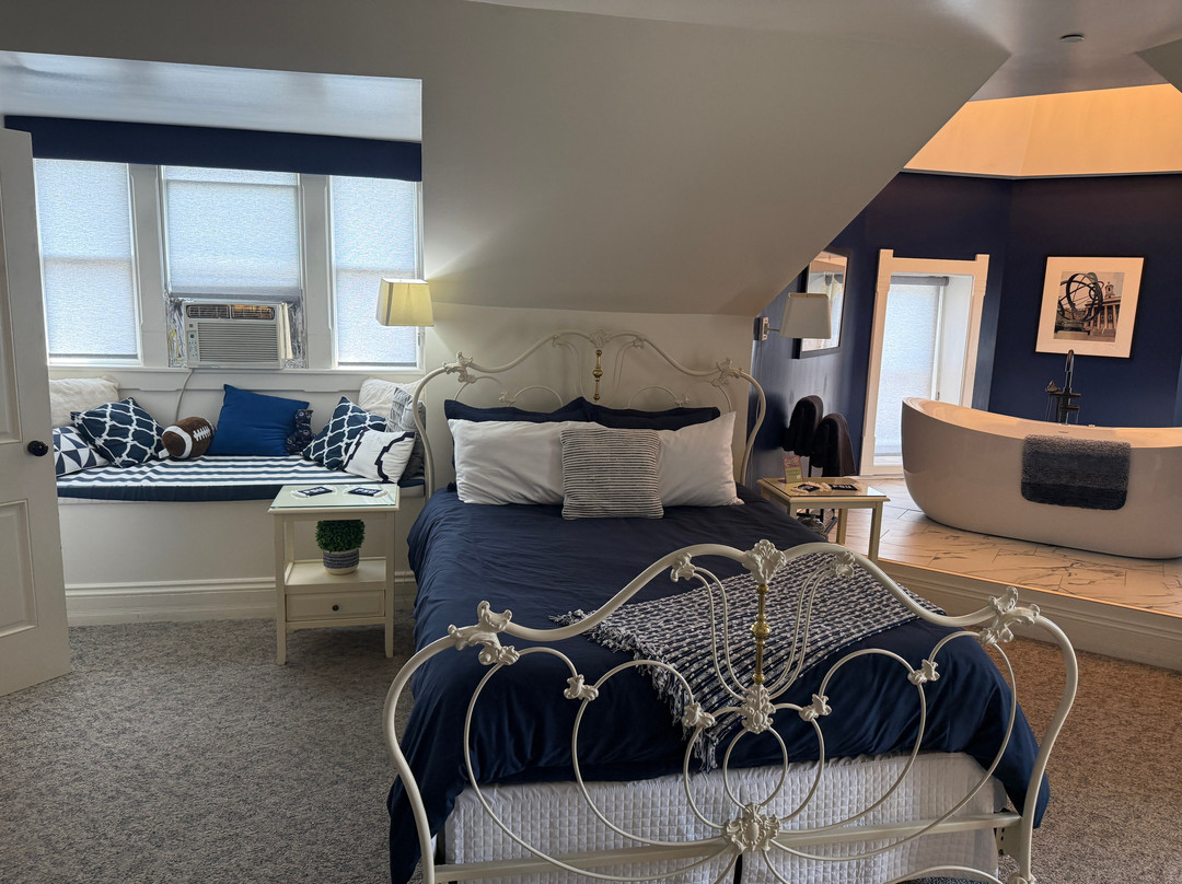 Reynolds Mansion Bed and Breakfast主图