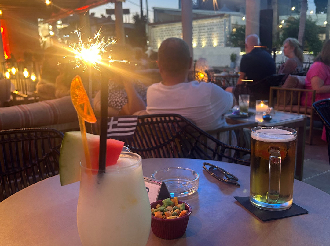 Colossus Cocktail Bar-罗德城必去景点