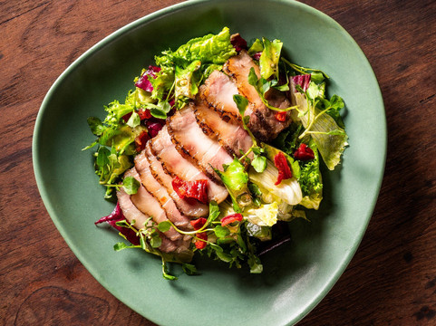 ÚNU eatery & cocktails - contemporary bistro