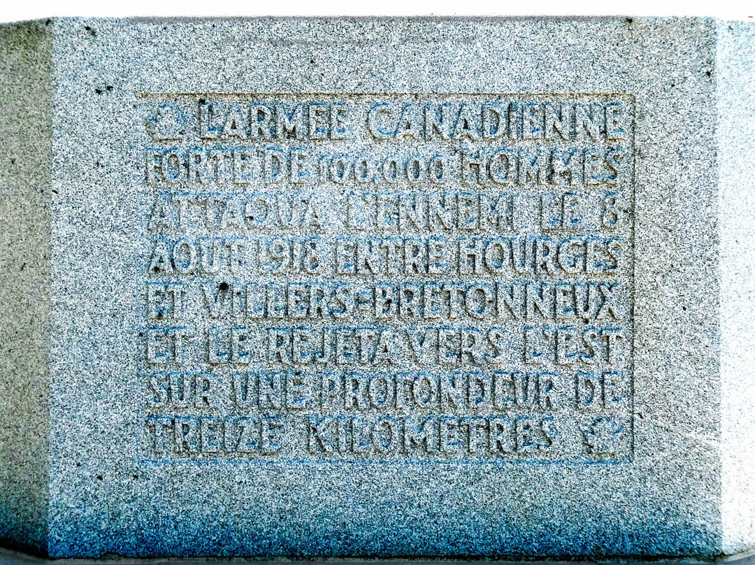 Le Quesnel Canadian War Memorial-Le Quesnel必去景点