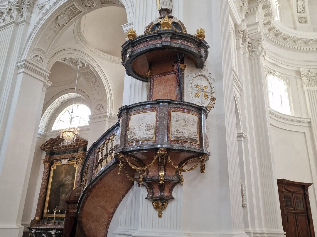 St. Ursus Cathedral-Soleure必去景点