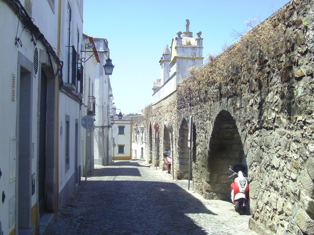 Aqueduto da Agua de Prata-埃武拉必去景点