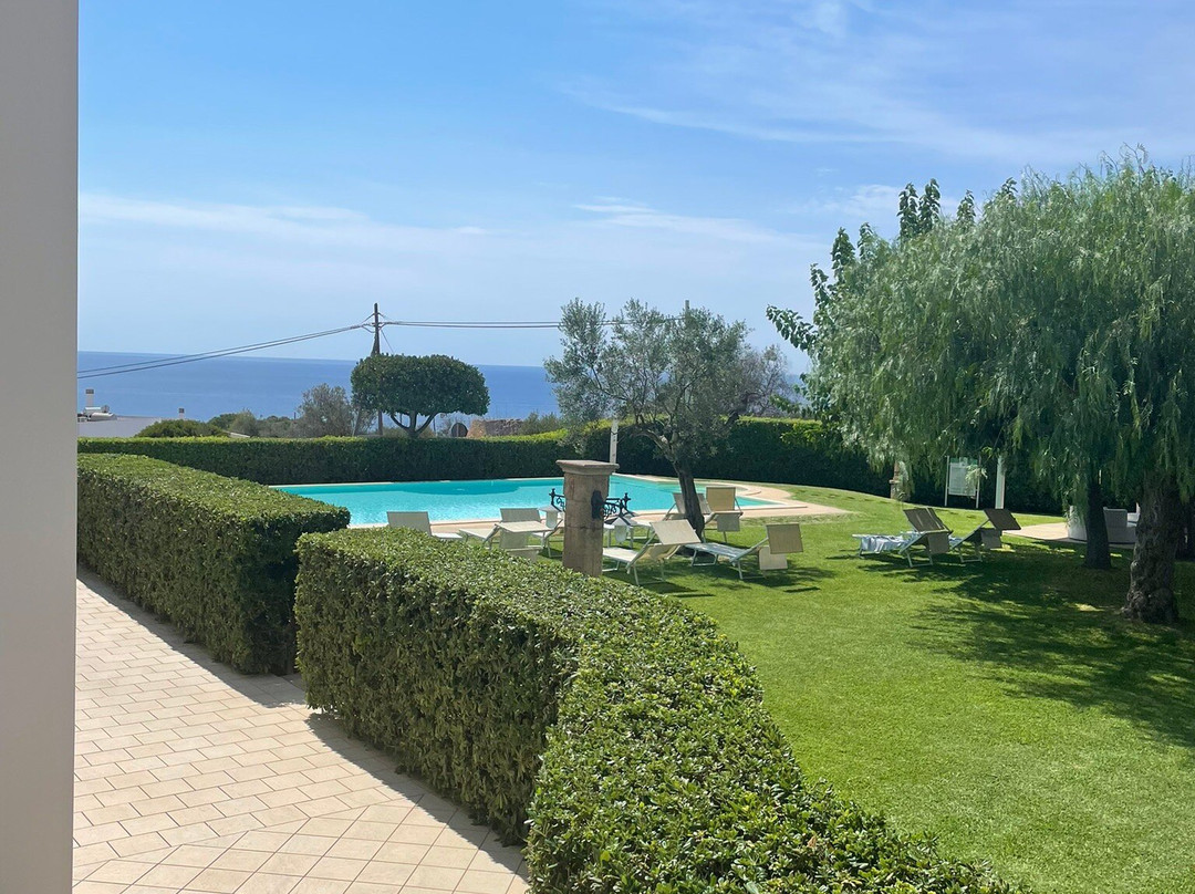 蒙特卡里尼酒店主图