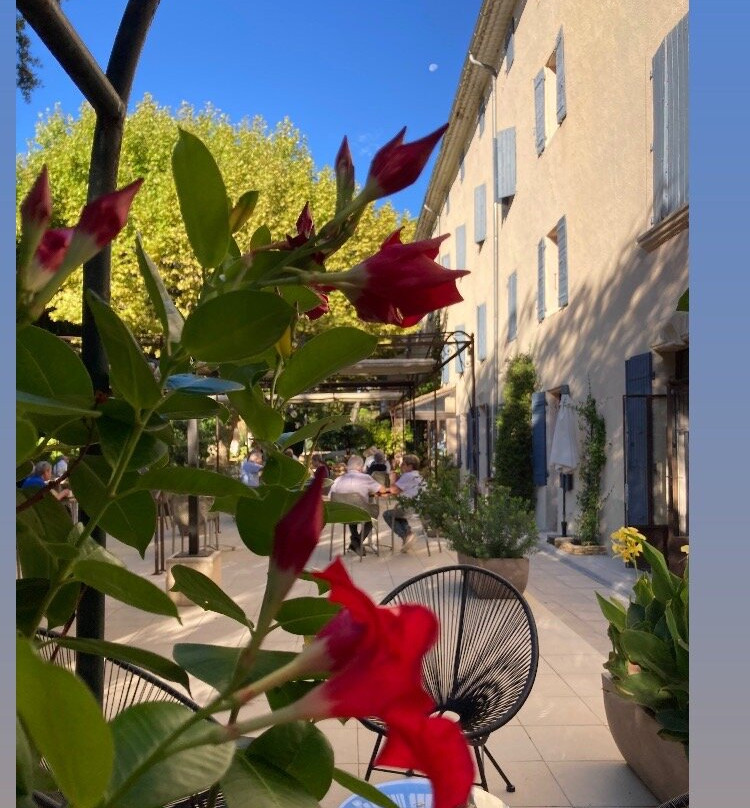 Hotel Restaurant Montmirail主图