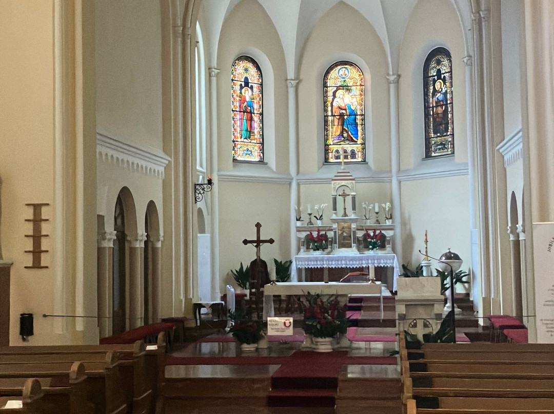 Siófoki Sarlós Boldogasszony - Templom-希欧福克必去景点