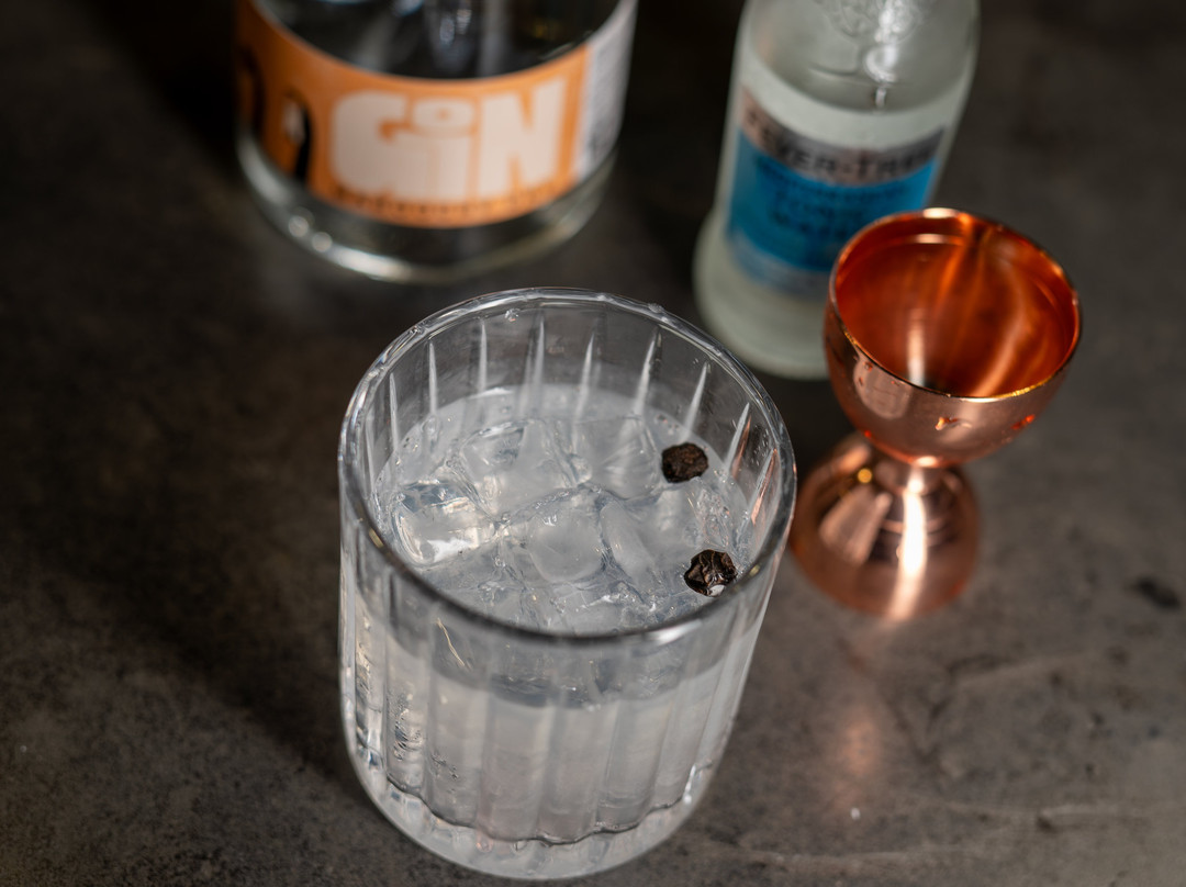 The Law Artisan Distillery-Maroochydore必去景点