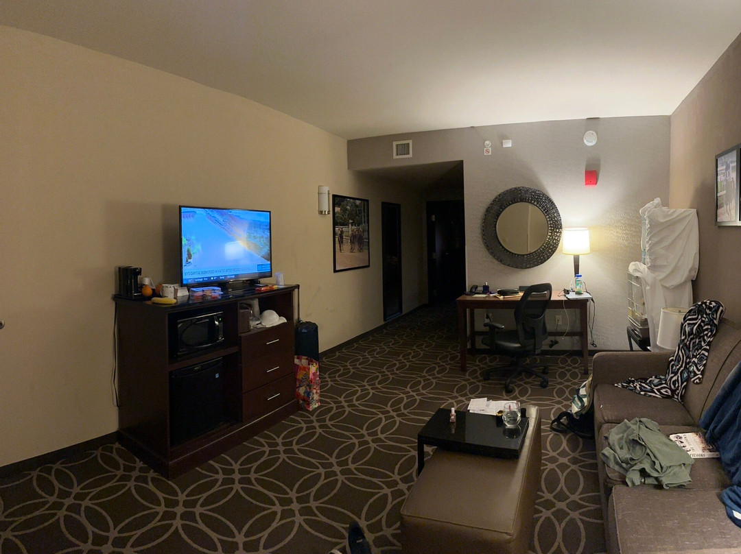 Drury Inn & Suites Louisville North主图