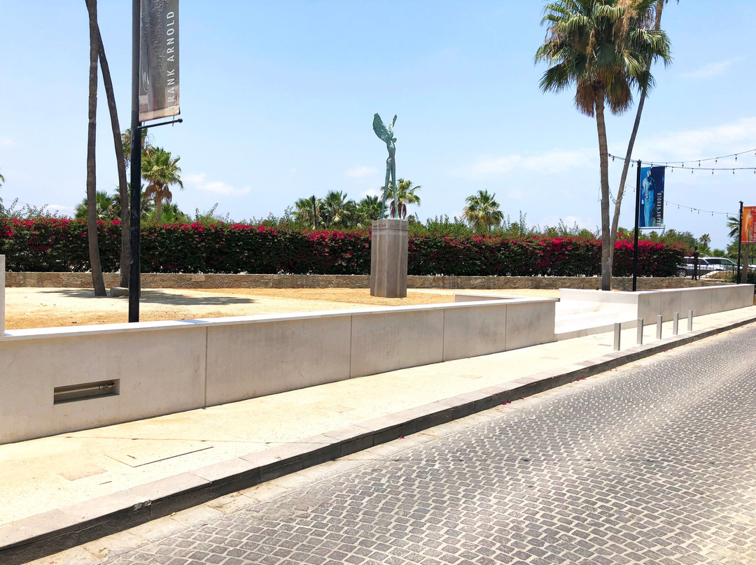 Frank Arnold Gallery-圣何塞卡波必去景点