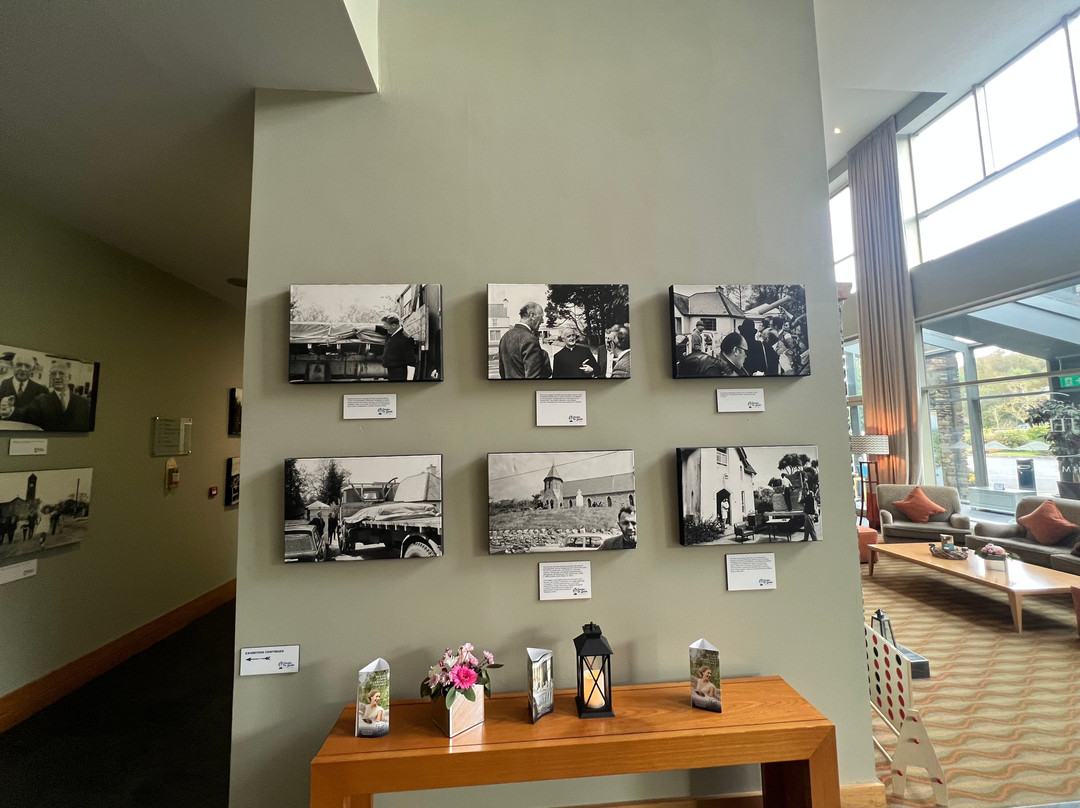 斯尼姆酒店主图